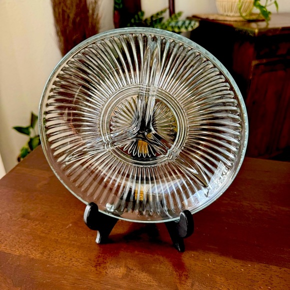 Vintage KIG Indonesia Ribbed Glass 3 Part Relish Tray Candy Nut Trinket Dish 8” - Picture 5 of 5